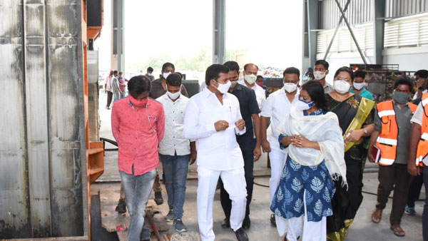 చెత్త తరలించే వాహనాలు పెంచండి..