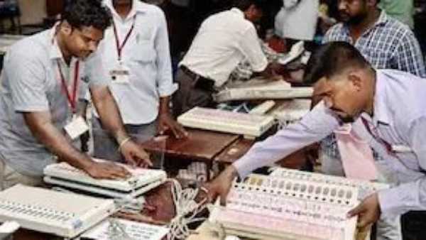 2.74 crore voters in Kerala to decide fate of 957 candidates 2.74 crore voters in Kerala to decide fate of 957 candidates