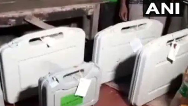 west Bengal Poll Officer Sleeps Over at Trinamool Leaders House With EVM, Suspended west Bengal Poll Officer Sleeps Over at Trinamool Leaders House With EVM, Suspended