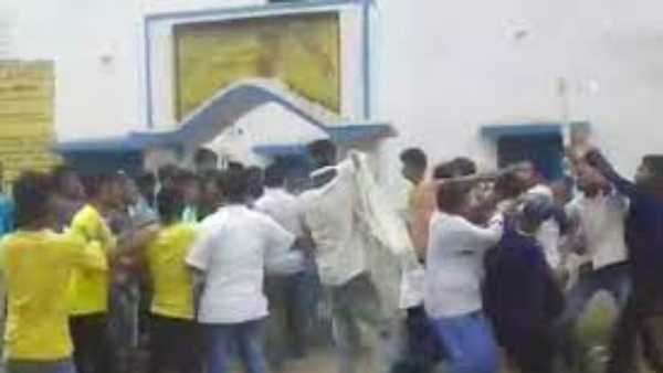 అవాంఛనీయ సంఘటనలు జరిగితే తనకు రక్షణగా హెల్మెట్ పెట్టుకున్నానన్న టీఎంసీ నేత