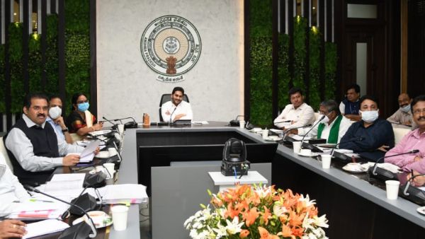 ఏపీలో కరోనా కల్లోలం
