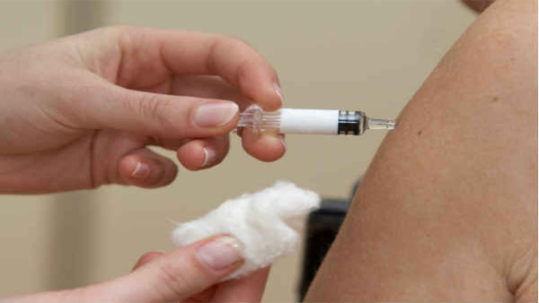 Busy on phone call, UP nurse gives woman 2 doses of Covid-19 vaccine Busy on phone call, UP nurse gives woman 2 doses of Covid-19 vaccine