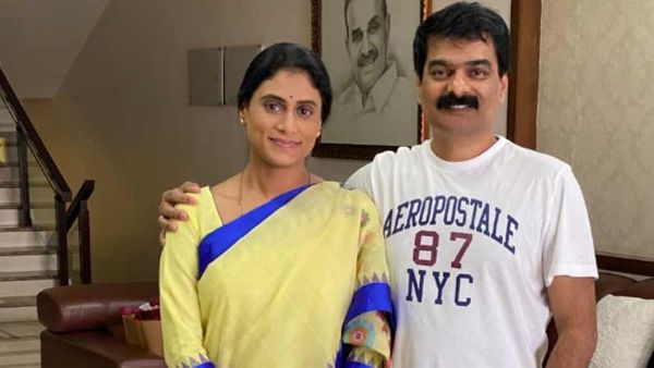 పోచంపల్లి చీరలో వైయస్ షర్మిలా