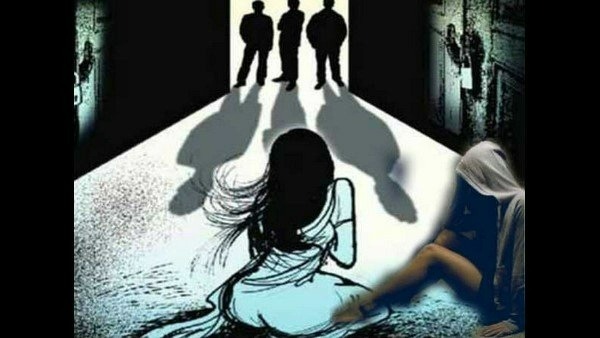 క్రైమ్ బ్రాంచ్ పోలీసులు ఎంట్రీ