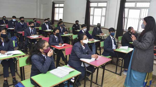 CBSE board exam 2021 not to be cancelled, likely in July, Pokhriyal to share dates on June 1 CBSE board exam 2021 not to be cancelled, likely in July, Pokhriyal to share dates on June 1