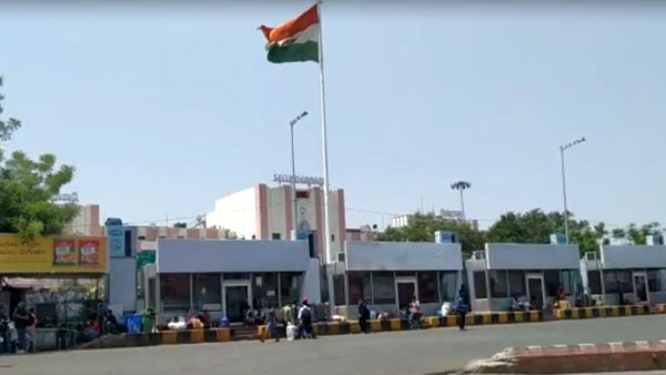 బోసిపోయిన సికింద్రాబాద్ రైల్వేస్టేషన్..