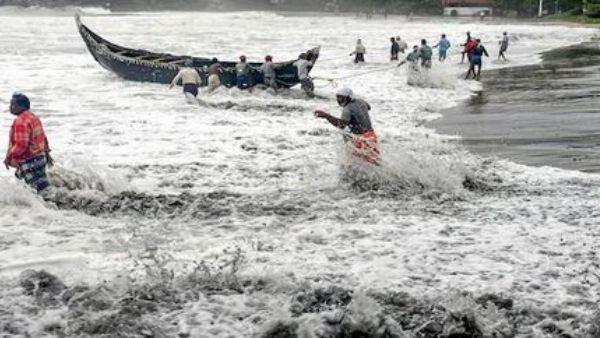 రంగంలోకి దిగిన 50 ఎన్డీఆర్ఎఫ్ బృందాలు