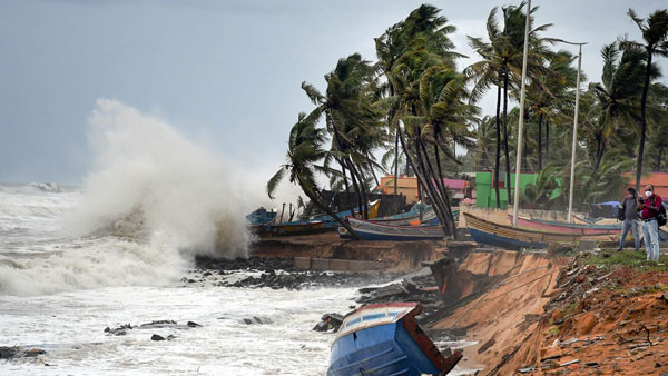 Cyclone Tauktae: Massive rescue operations on after cyclone sinksbarge; 7 dead in Gujarat Cyclone Tauktae: Massive rescue operations on after cyclone sinksbarge; 7 dead in Gujarat
