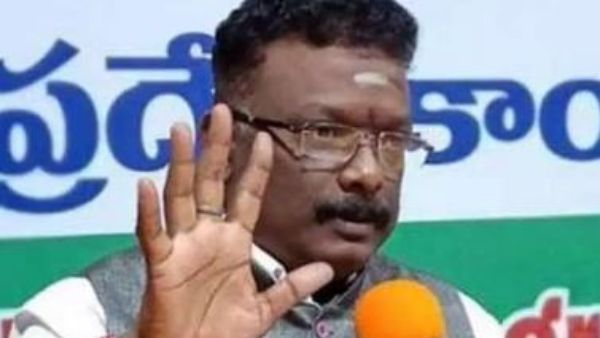 కరోనా క్లిష్ట సమయంలో ప్రభుత్వం ప్రజల జీవితాలతో చెలగాటం.. ఘాటుగా విమర్శించిన దాసోజు శ్రవణ్..