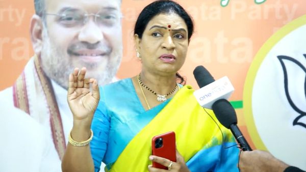 రుణమాఫీ చేస్తానని రైతులను పచ్చి మోసం చేసారు.. కేసీఆర్ కు రైతుల గురించి మాట్లాడే అర్హత లేదన్న అరుణ..
