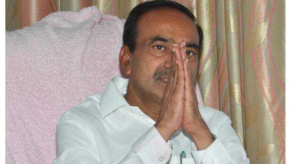 ఆత్మగౌరవమే పెద్ద సమస్య అయింది...