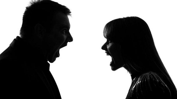 పిల్లలు చేసిన పనికి గొడవ