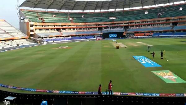 BCCI announced that the IPL 2021 season suspended BCCI announced that the IPL 2021 season suspended