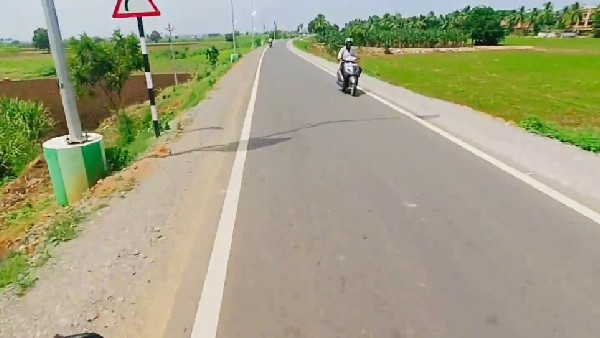 నాలుగు లేన్ల కరకట్ట రోడ్డు..