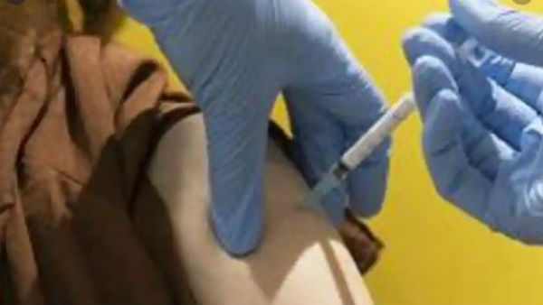  షాకింగ్: ఒకే వ్యక్తికి తొలి డోసు కోవాగ్జిన్.. రెండో డోసు కోవిషీల్డ్, అస్వస్థతకు గురైన 72ఏళ్ల వ్యక్తి, విచారణ 