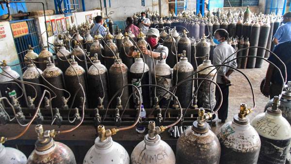 Tamil Nadu: 11 died in Chengalpattu hospital due to Oxygen shortage Tamil Nadu: 11 died in Chengalpattu hospital due to Oxygen shortage