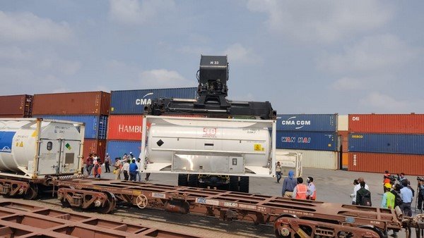 హైకోర్టు చెప్పింది చెయ్యాలి