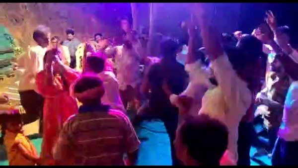 ఆ రాష్ట్రం పక్క రాష్ట్రం పోటీ ?