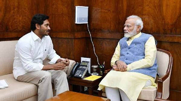 కొవిడ్ విలయం.. అల్లకల్లోలం..
