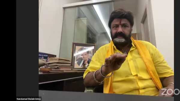 ఎన్టీఆర్పై పుస్తకం రాస్తా