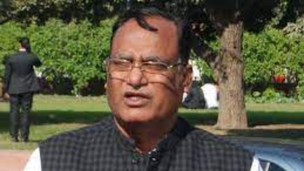 గుత్తా,కడియంల సంగతేంటి...?