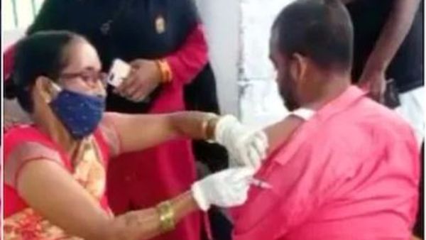 ఖాళీ సిరంజీతో ఇంజెక్షన్..
