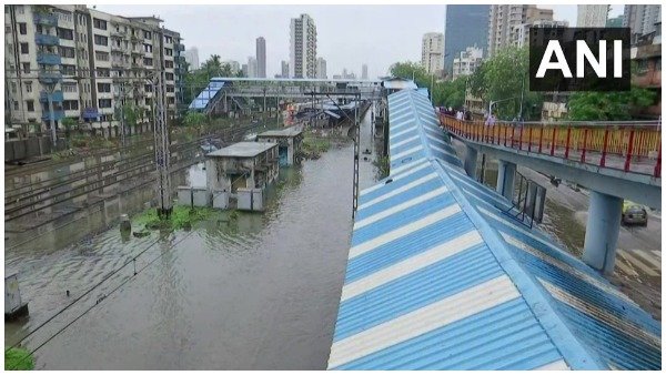 mumbai-rains-imd-issues-red-alert-for-city-and-orange-alert-to-palghar-thane-for-next-3days mumbai-rains-imd-issues-red-alert-for-city-and-orange-alert-to-palghar-thane-for-next-3days