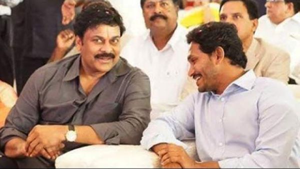 చిరంజీవిని ఒప్పించి కొత్త సమీకరణాలతో..