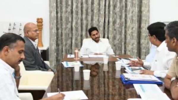 స్వాగతించిన టీచర్స్ అసోసియేషన్