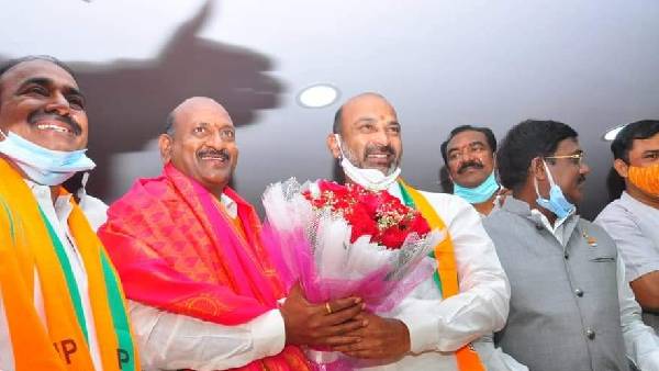 Sacked Telangana minister Eatala Rajender attend BJP meeting at State office in Hyderabad Sacked Telangana minister Eatala Rajender attend BJP meeting at State office in Hyderabad
