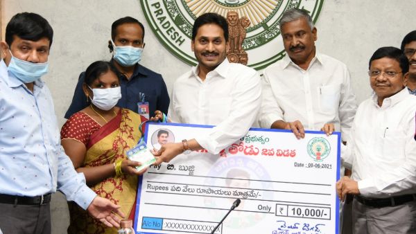 కష్టాలు స్వయంగా చూశా..