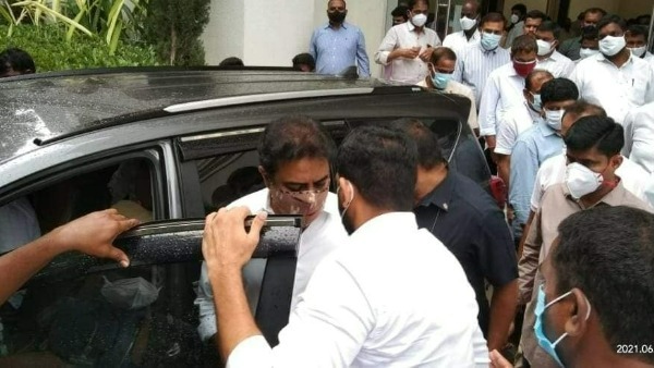 కేటీఆర్ను కలవడంపై...