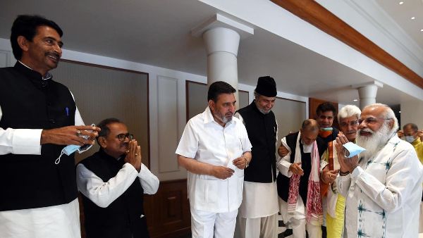 ప్రధానితో కశ్మీర్ నేతల చర్చలు విఫలం ?