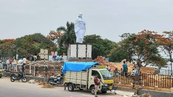 భారత్ బలమైన ఆర్థిక శక్తిగా అభివృద్ది చెందడానికి పీవీ కృషి.. తెలంగాణ ముద్దుబిడ్డకు టీ సర్కారం గౌరవం..