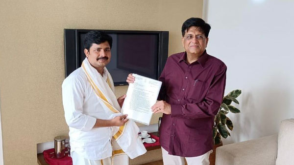 Railway minister Piyush Goyal visits Tirumala and offered prayers to Lord Venkateswara Railway minister Piyush Goyal visits Tirumala and offered prayers to Lord Venkateswara