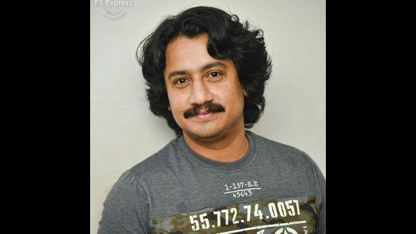 లాక్ డౌన్ లో బైక్ లో వెళ్లిన హీరో