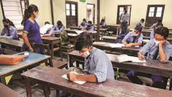 థర్డ్ వేవ్ తో చిన్నారులకు ముప్పు అంటూనే స్కూల్స్ తెరవటం ఏమిటి ?