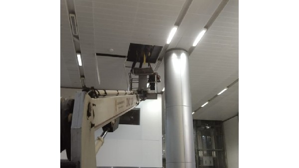 Gas leakage in Hyderabad airport: one dead, two hospitalized Gas leakage in Hyderabad airport: one dead, two hospitalized