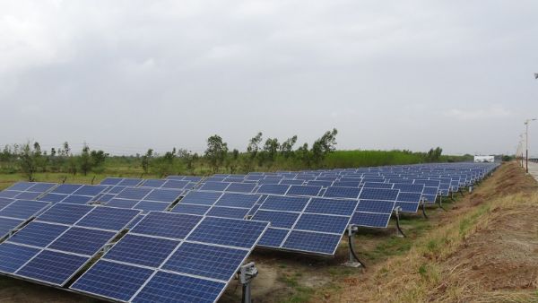 మెగా సోలార్ ప్రాజెక్టు