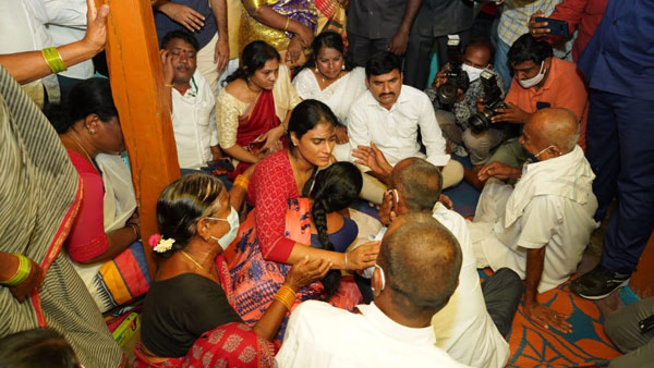 ఫామ్హౌస్ నుంచి బయటకు రా.. దొర