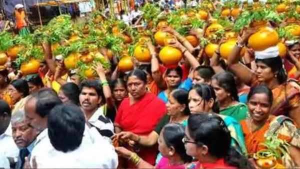 పుట్టింటికీ దేవి..