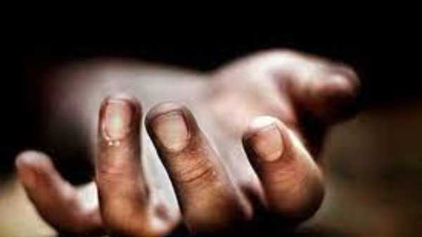 రూమ్ లో రచ్చరచ్చ
