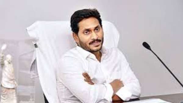 కేంద్రాన్ని ఇరికించాలని చూసి తామే ఇరుక్కున్న వైసీపీ సర్కార్