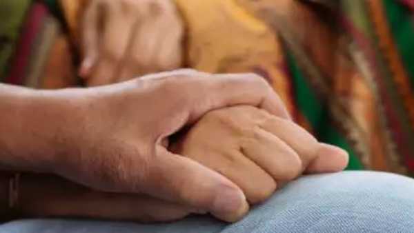 బెండ్ తీస్తే నిజం చెప్పిన ప్రియుడు