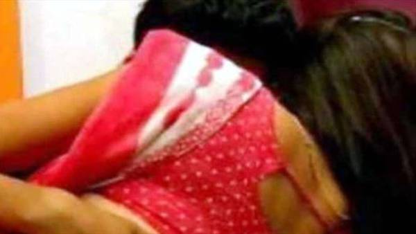 భార్య ఫ్రెండ్ మీద కన్నుపడింది