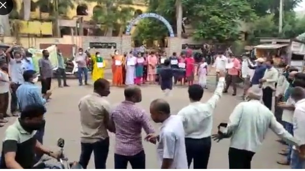 mansas employees protests continue for salaries as no implementation of high court orders mansas employees protests continue for salaries as no implementation of high court orders
