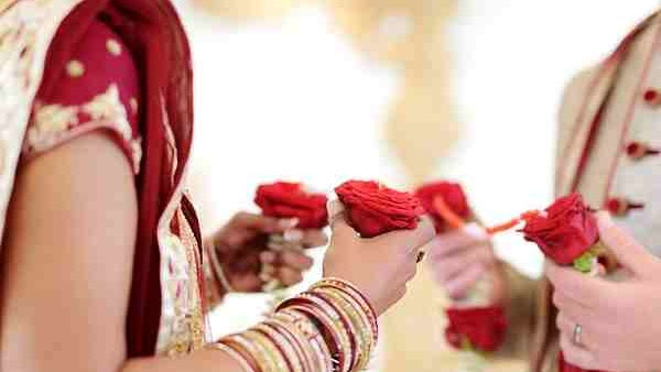 నా మొగుడే నిప్పంటించాడు