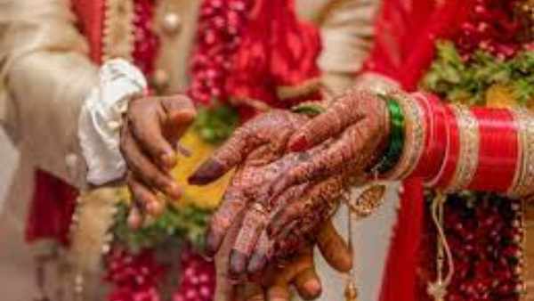 కరోనా ఫస్ట్ వేవ్ లో ప్రేమపెళ్లి