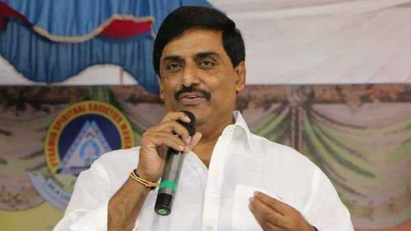 కలెక్టర్పై రాజకీయ ఒత్తిళ్లు...: నల్లారి కిశోర్