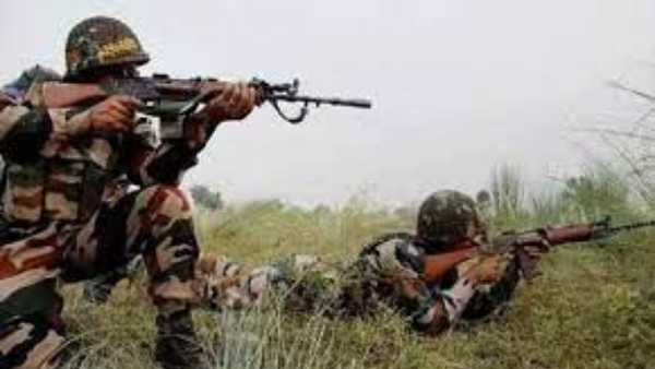 Two Pakistani intruders shot dead by BSF at Punjab border Two Pakistani intruders shot dead by BSF at Punjab border